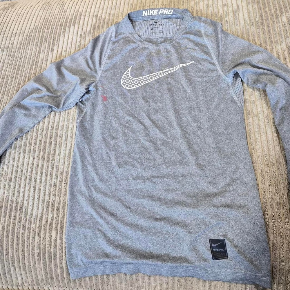 Nike Pro Dri-FIT Youth Long Sleeve Compression Shirt Size Small Flawed